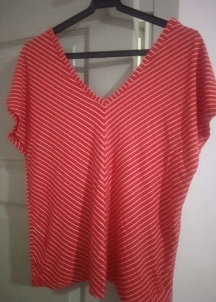 V yaka t-shirt - Görsel 2