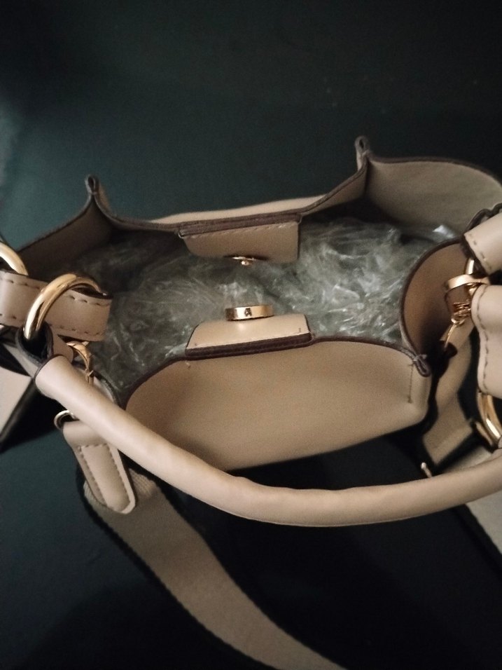 Bej Deri Kadın Omuz Çantası - Görsel 3