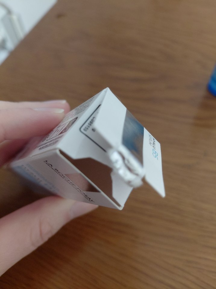 La Roche-Posay Hyalu B5 Anti-Aging Serum 10ml - Görsel 4