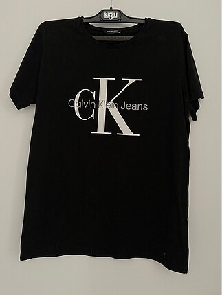 Calvin Klein tshirt