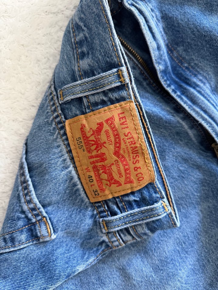 Levis Denim Jean  Rahat ve Şık — görsel 2/4