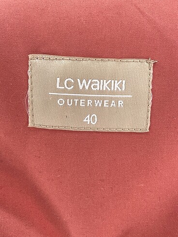 40 Beden çeşitli Renk LC Waikiki Trenchcoat %70 İndirimli.