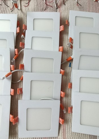 Beyaz Kare LED Panel Işıklar