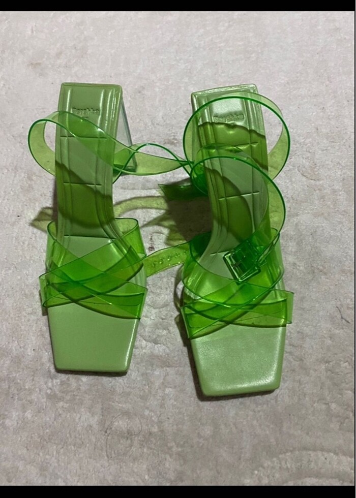 Bershka topuklu ayakkabı - Görsel 3