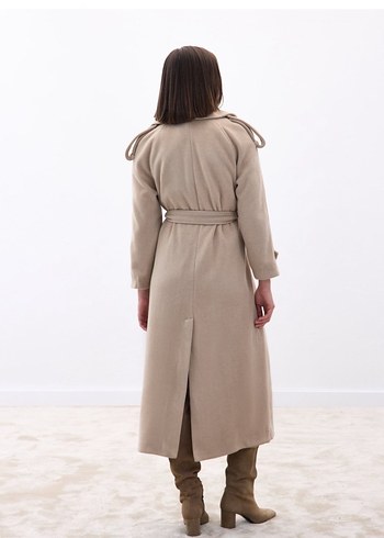 Bej Kuşaklı Kadın Kaban - Görsel 4