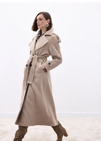 Bej Kuşaklı Kadın Kaban - Görsel 2