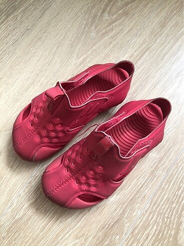 Nike Pembe Nike sandalet