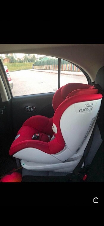 9- 18 kg Beden kırmızı Renk Britax oto koltuğu