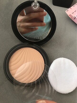 Flormar compact powder