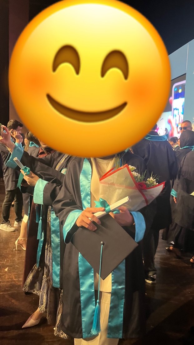 Üsküdar üniversitesi cübbe - Görsel 2