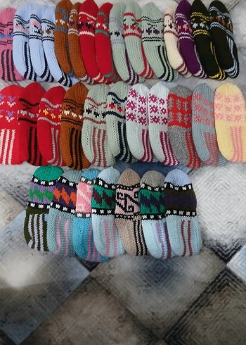 Renkli Örgü Kız Çocuk Ev Terlikleri - Görsel 2