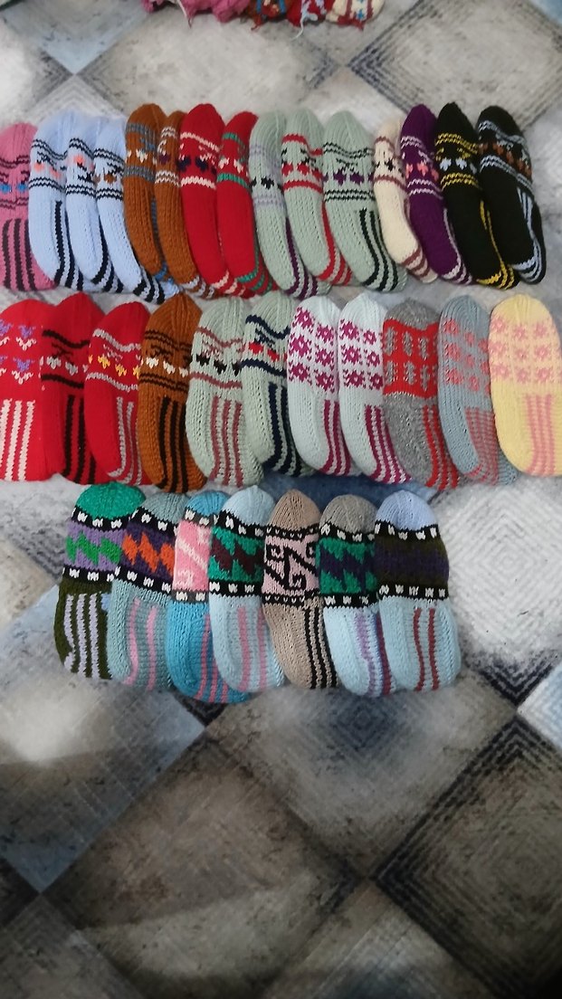 Renkli Örgü Kız Çocuk Ev Terlikleri - Görsel 2