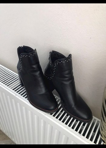 Siyah Deri Goth Topuklu Kadın Bot - Görsel 2