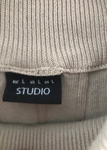 Bej Boğazlı Triko Kazak - Görsel 4