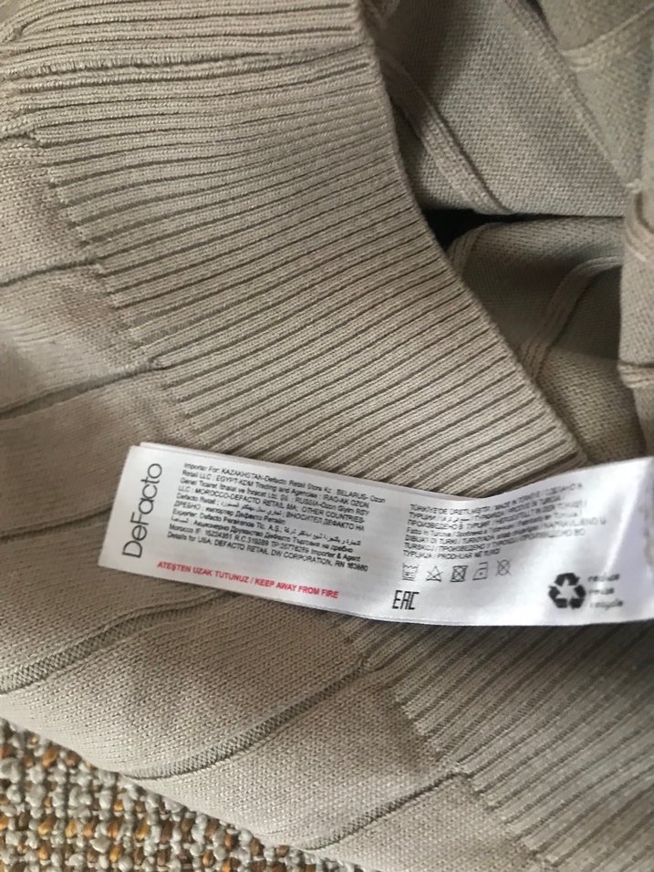 Bej Boğazlı Triko Kazak - Görsel 5