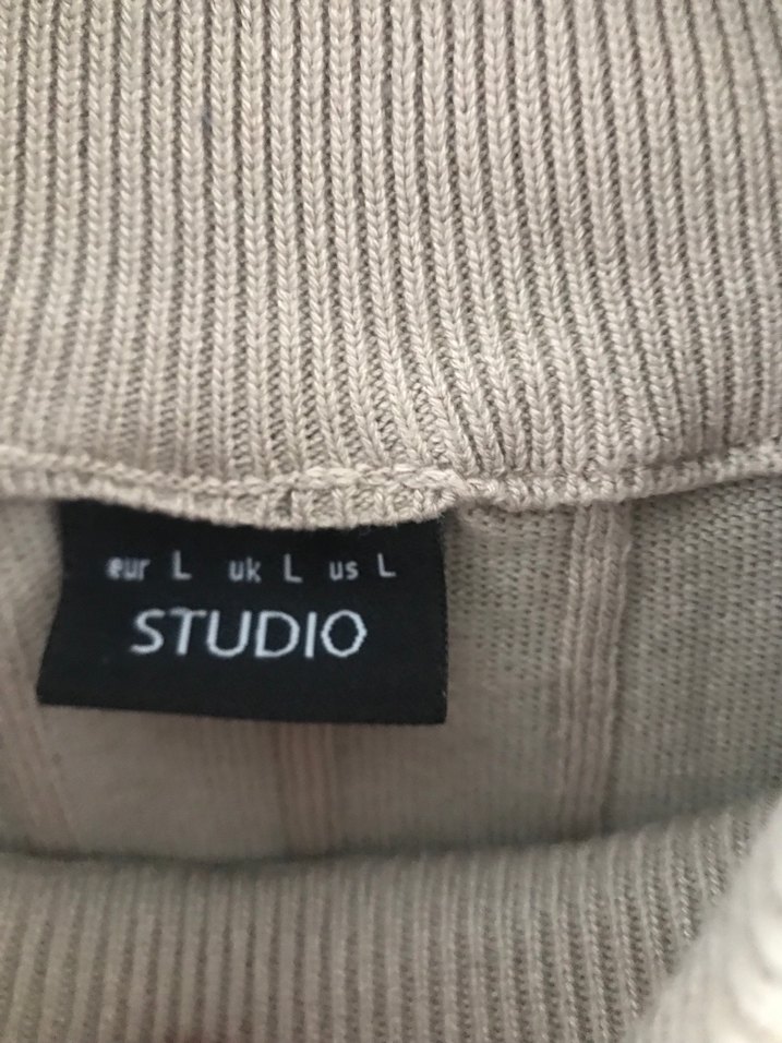 Bej Boğazlı Triko Kazak - Görsel 4