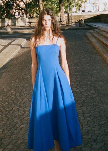 Zara etiketli elbise