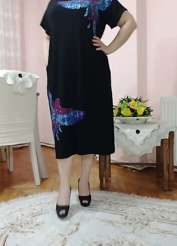 Taşlı elbise