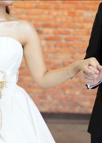 Oleg Cassini Oleg&Cassini Straplez Beyaz A Kesim Gelinlik ve Duvak