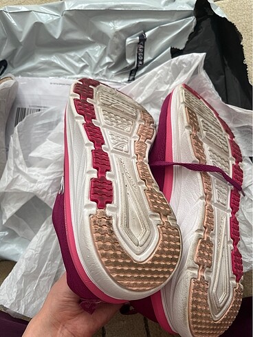38,5 Beden pembe Renk SKECHERS ORJİNAL AYAKKABI