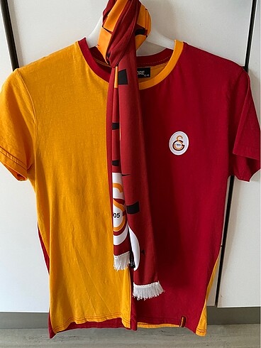 Gs store tshirt ve atkı