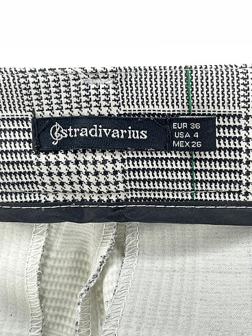 36 Beden çeşitli Renk Stradivarius Düz Kesim %70 İndirimli.