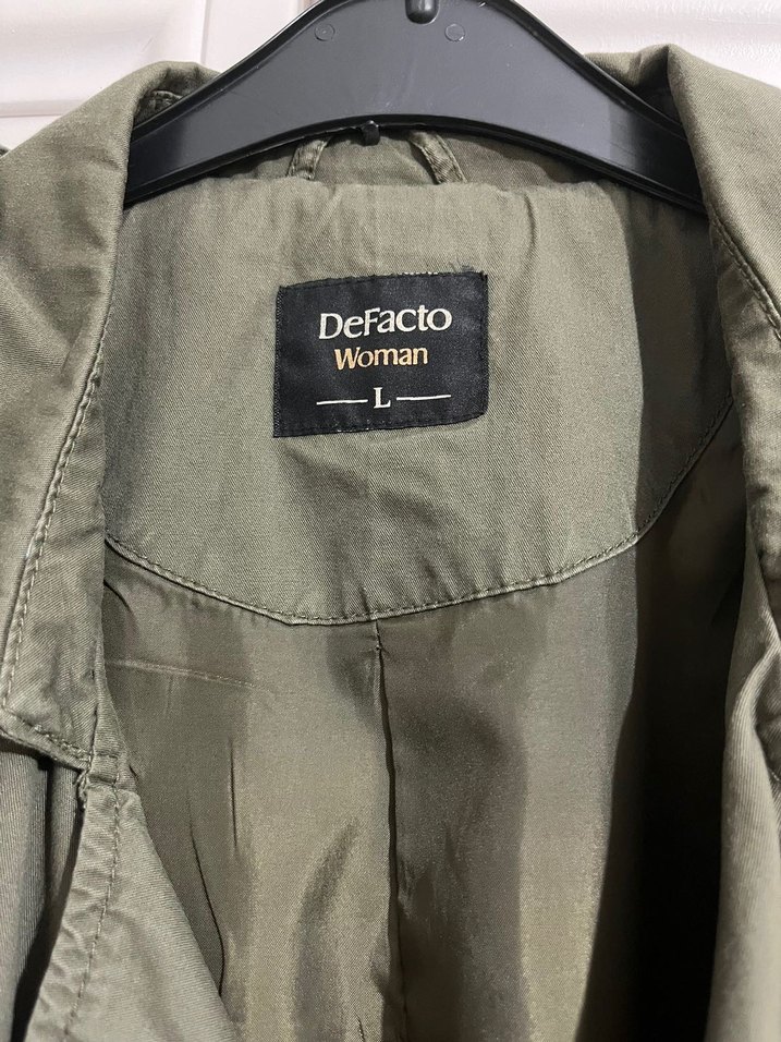 Kadın Haki Uzun Kuşaklı Trençkot - Görsel 2