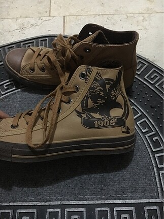 Deri converse