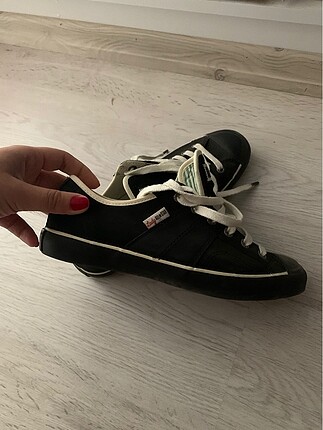 Orjinal siyah converse