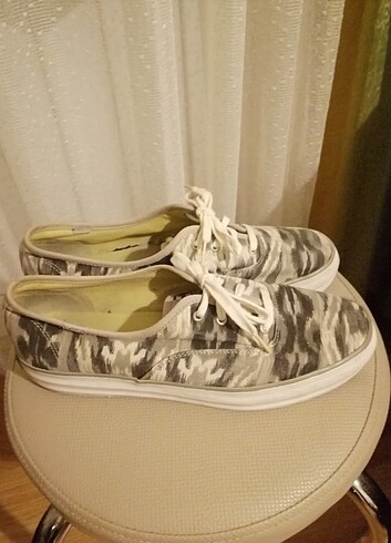 Keds Orjinal Keds spor ayakkabı yepyeni 40