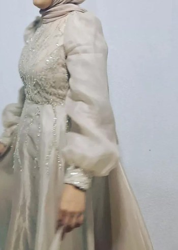 Pınar Şems Bej Nakışlı Uzun Kollu Uzun Abiye Elbise