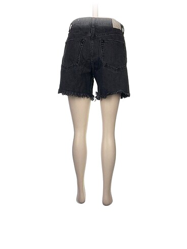 38 Beden Pull and Bear Jean / Kot Şort %70 İndirimli.