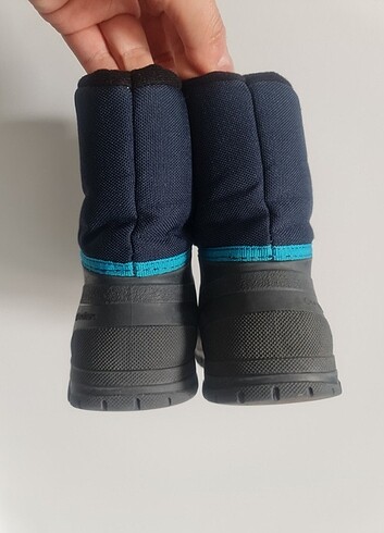 30 Beden Decathlon Çocuk Outdoor Kar Botu