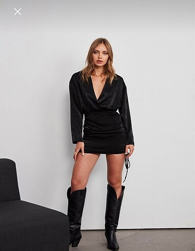 Zara Vatkalı marka siyah elbise