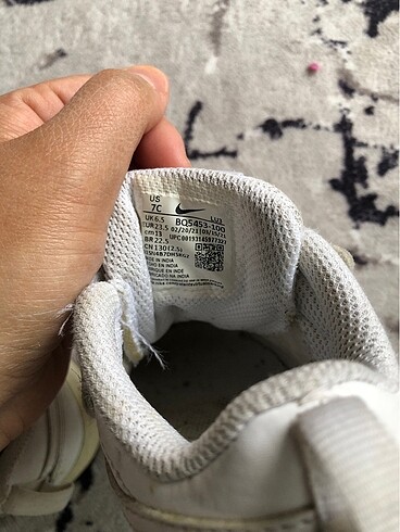 22 Beden Orijinal Nike snekers