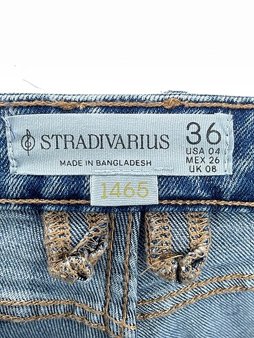 36 Beden mavi Renk Stradivarius Jean / Kot %70 İndirimli.
