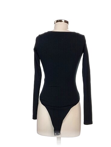 s Beden Zara Bluz %70 İndirimli.