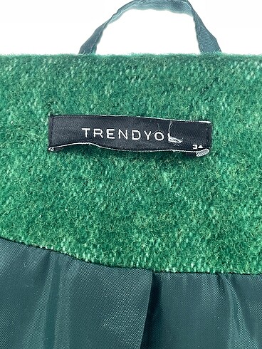 34 Beden yeşil Renk Trendyol & Milla Kaban %70 İndirimli.