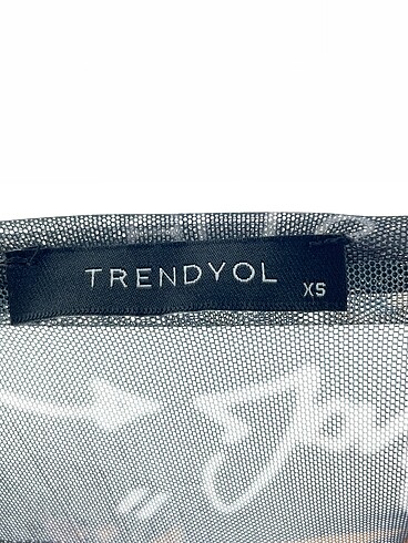xs Beden çeşitli Renk Trendyol & Milla Bluz %70 İndirimli.