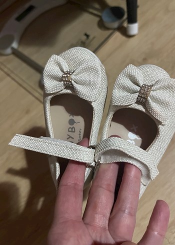 Kız Çocuk Beyaz Tokalı Babet Ayakkabı - Görsel 4