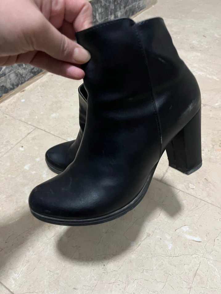 Siyah Tokalı Kadın Botu, Kalın Topuklu - Görsel 3