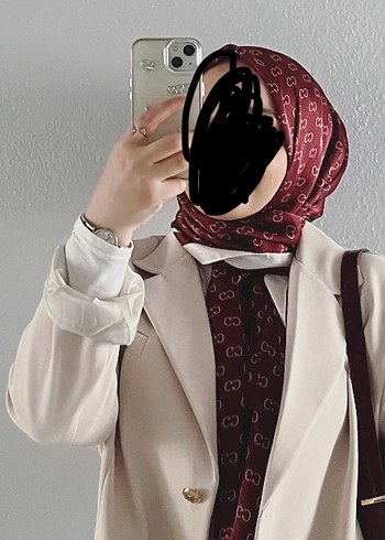 Bordo Drapeli Kadın Sokak Stili Şalı - Görsel 4