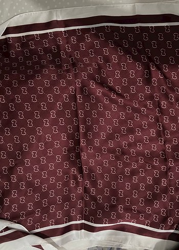 Bordo Drapeli Kadın Sokak Stili Şalı - Görsel 5