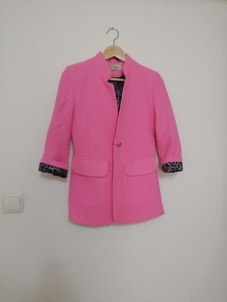 Pembe Ceket 