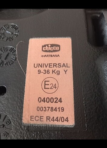 9- 36 kg Beden kırmızı Renk Oto koltuğu