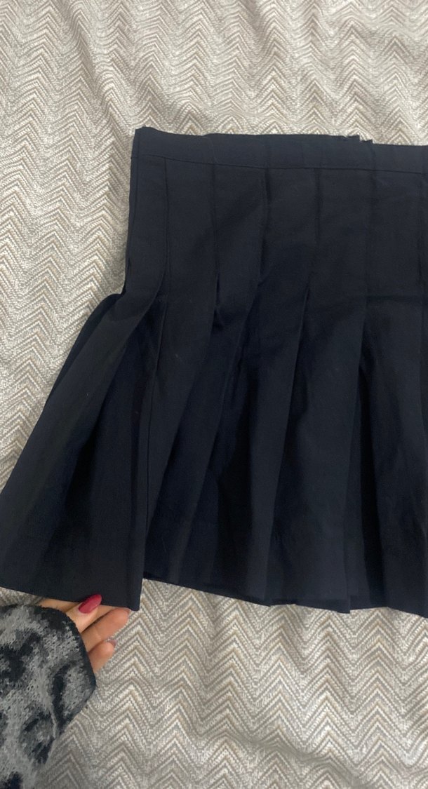 Siyah Pilili Kadın Mini Etek - Görsel 2