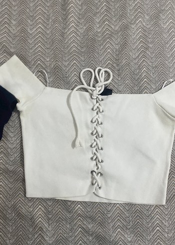 Düğmeli Beyaz Mini Crop Top - Görsel 4