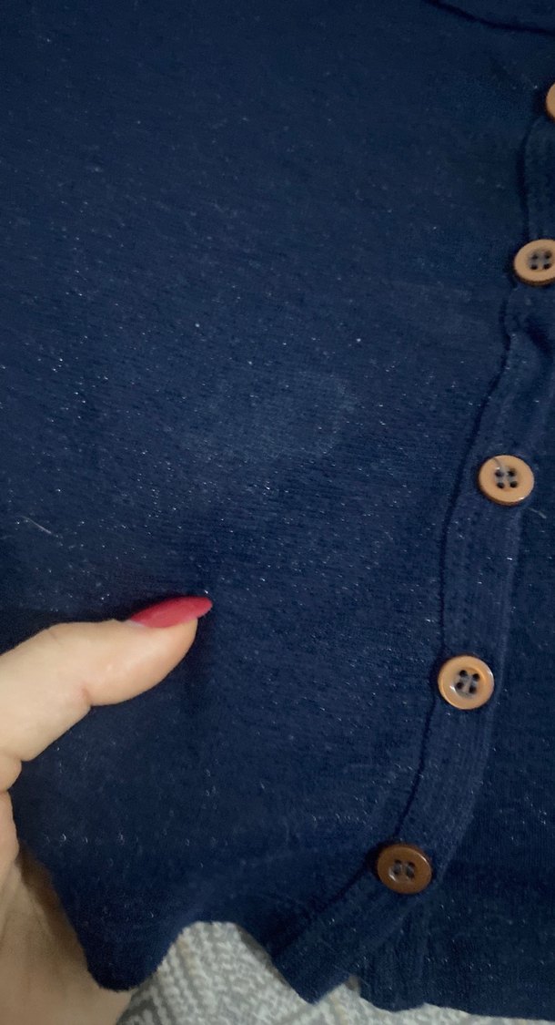 Düğmeli Beyaz Mini Crop Top - Görsel 3