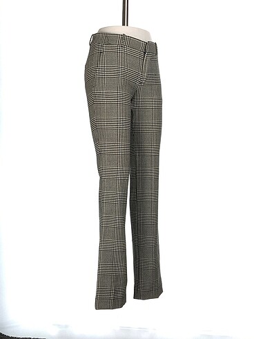 Zara Zara Kumaş Pantolon %70 İndirimli.