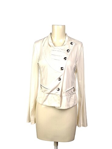 Diğer Blazer %70 İndirimli.